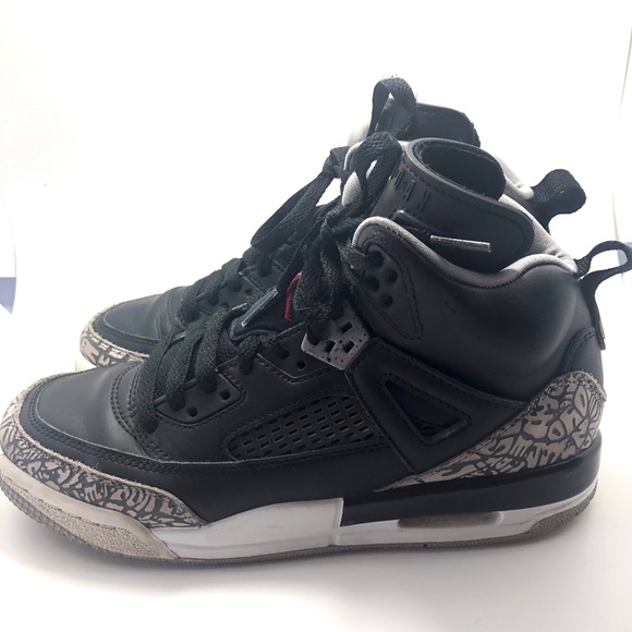 Jordan Spizike BG Black Varsity Red Cement Grey - Picture 2 of 6